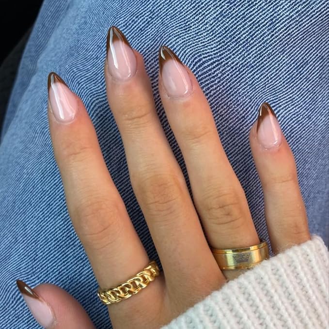 Short Almond Matte Medium Brown French Tip Short Almond Matte Medium Brown French Tip — Brown French Tip Nails