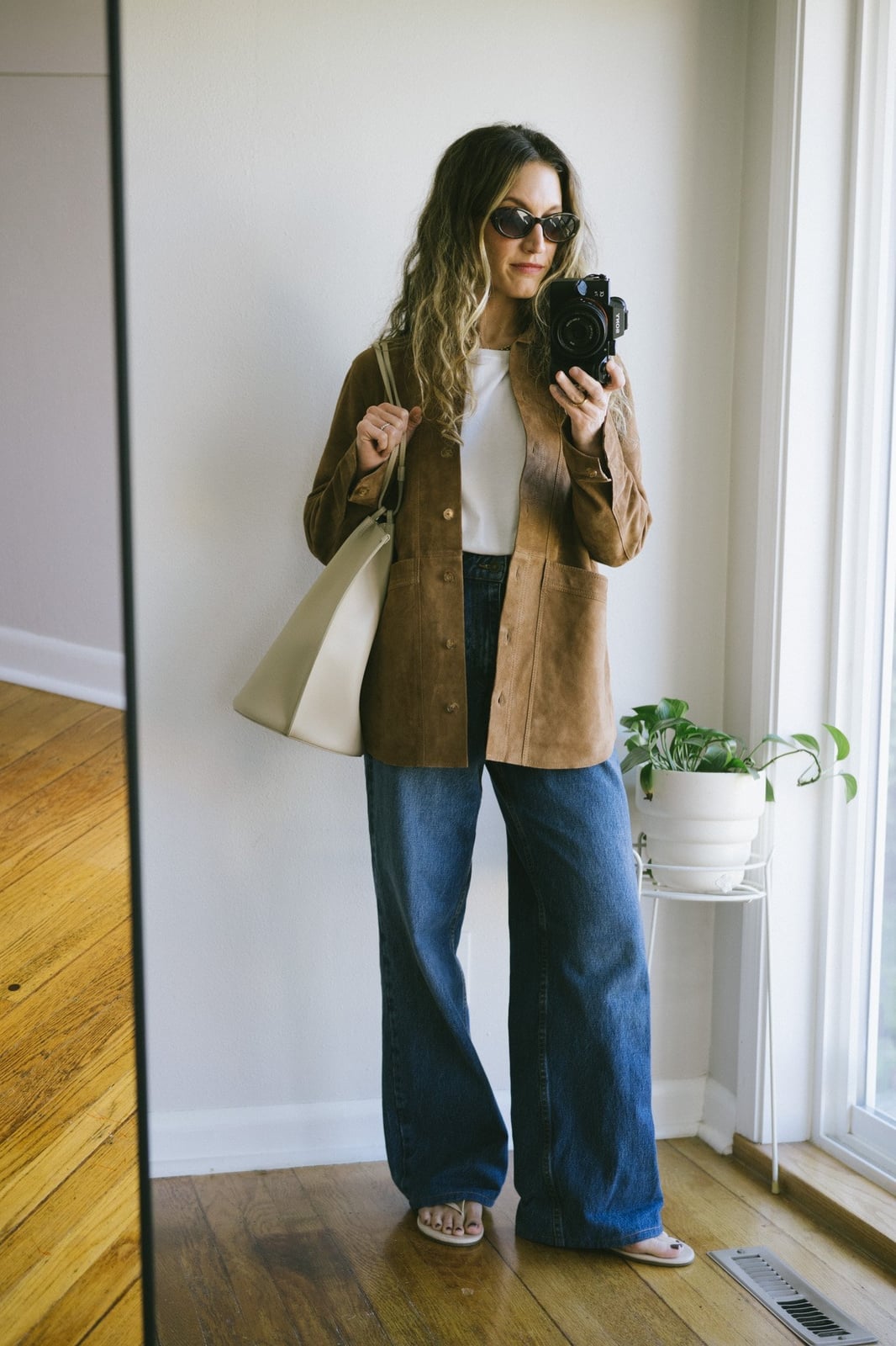 Brown suede jacket over a white tee and wide-leg jeans Brown suede jacket over a white tee and wide-leg jeans — Brown Jacket Outfit