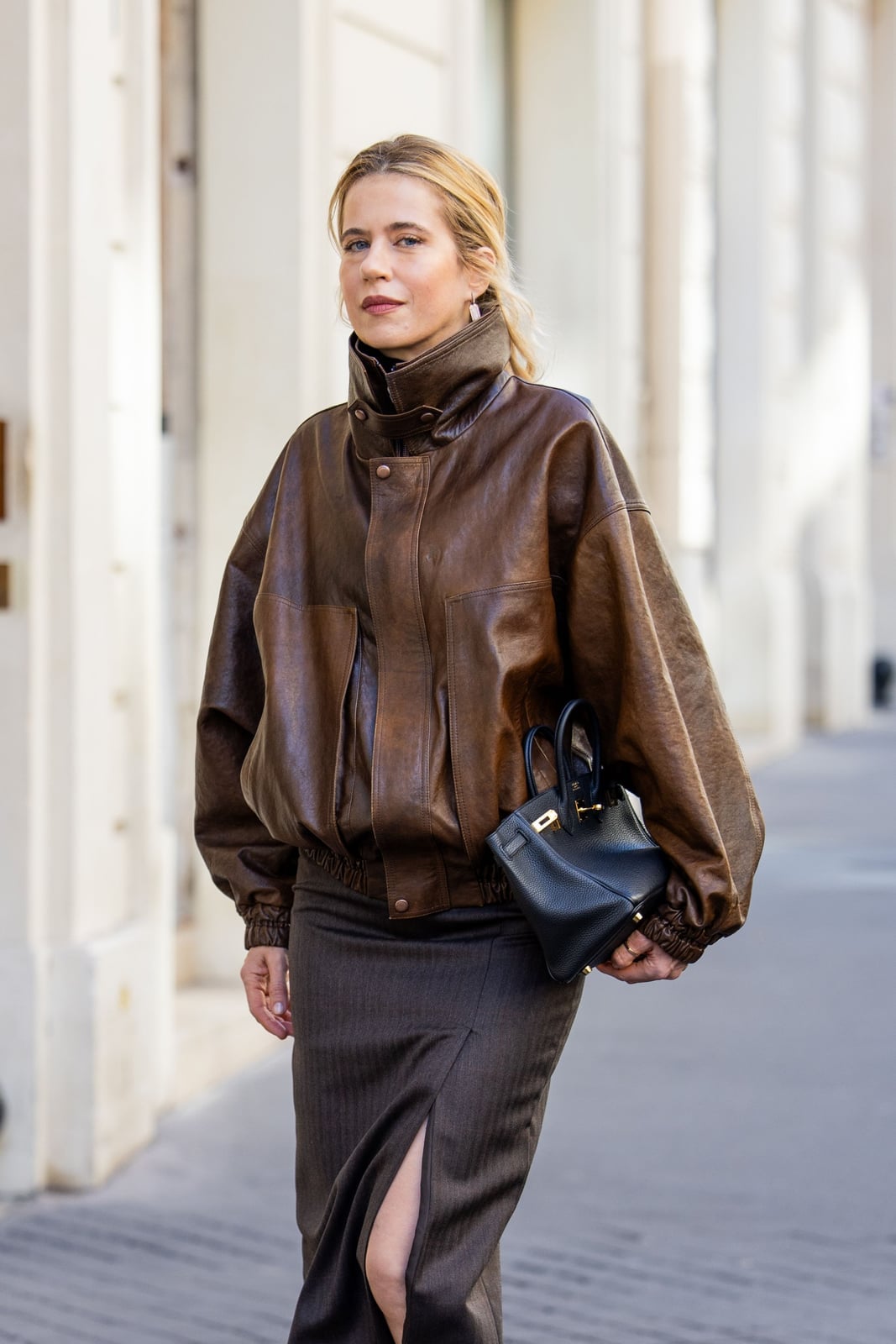 Oversized Brown Leather Bomber Jacket With Pencil Skirt Oversized Brown Leather Bomber Jacket With Pencil Skirt — Brown Leather Jacket Outfit