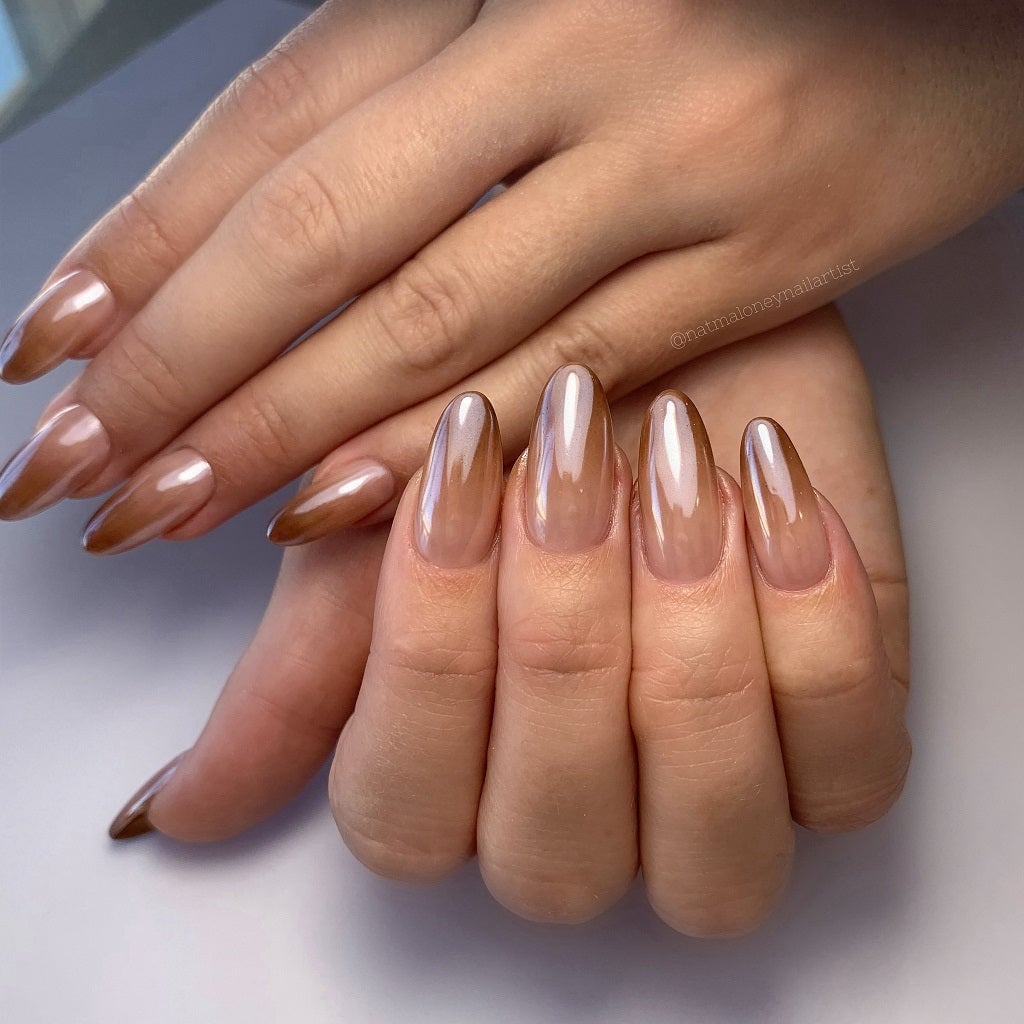 Medium Almond Glossy Chrome Nude To Brown Medium Almond Glossy Chrome Nude To Brown — Brown Ombre Nails