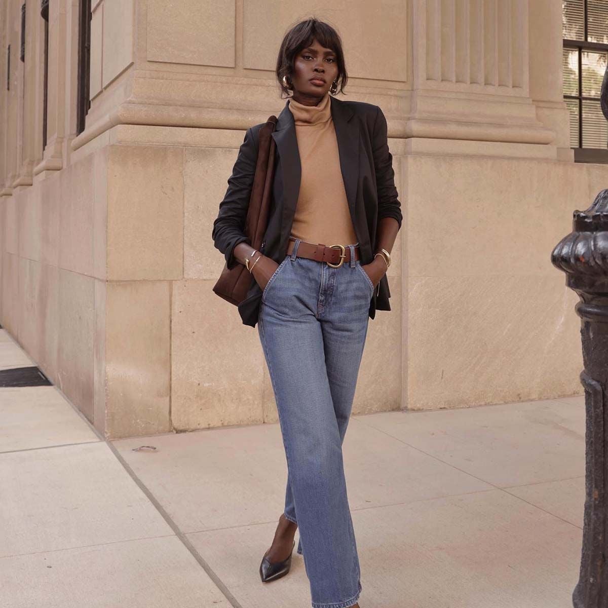 Tan turtleneck sweater under blazer with jeans Tan turtleneck sweater under blazer with jeans — Brown Sweater Outfit