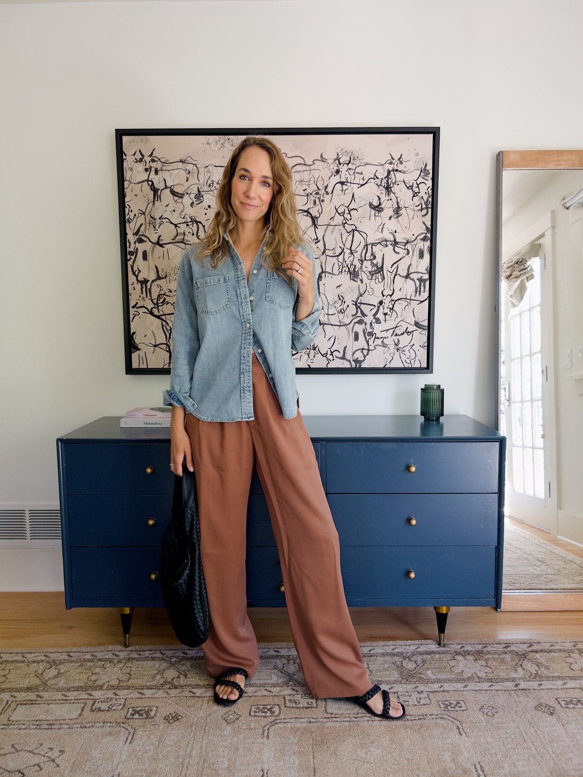 Blue Denim Shirt With Brown Wide-Leg Trousers Blue Denim Shirt With Brown Wide-Leg Trousers — Brown Trousers Outfit