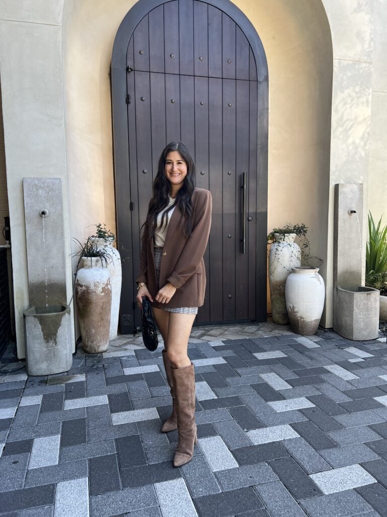 Plaid Mini Skirt With Oversized Blazer And Boots Plaid Mini Skirt With Oversized Blazer And Boots — Brunch Outfits
