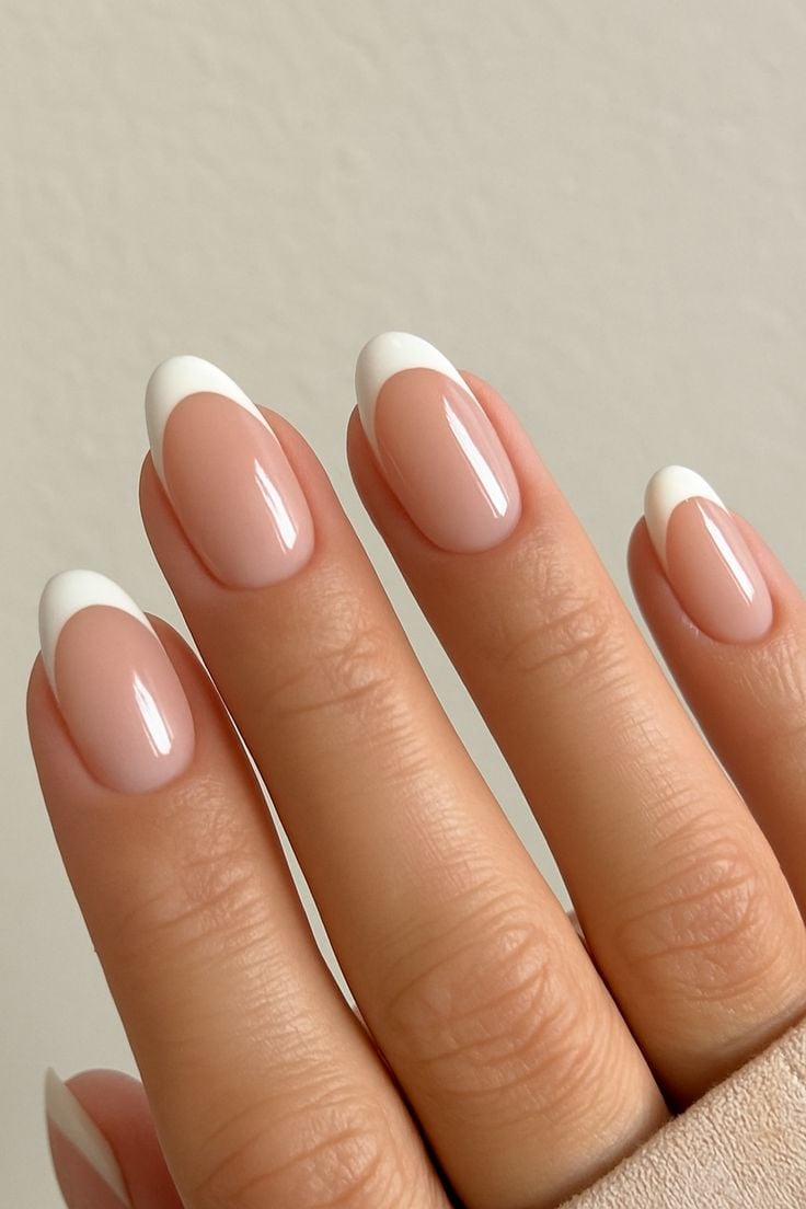 Short Oval Modern French Tip Nails Short Oval Modern French Tip Nails — Builder Gel Nails