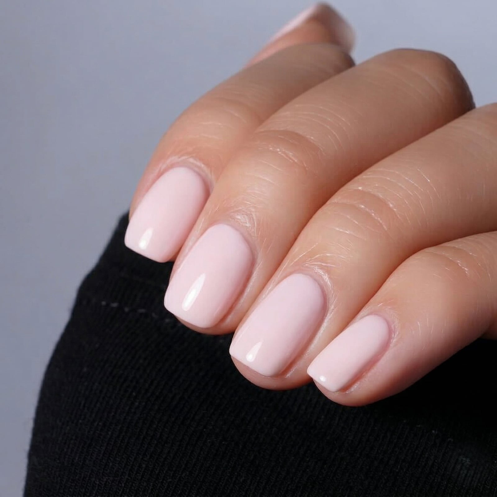 Short Soft Square Sheer Milky Pink, короткий квадрат с мягкими углами Short Soft Square Sheer Milky Pink, короткий квадрат с мягкими углами — Builder Gel Nails