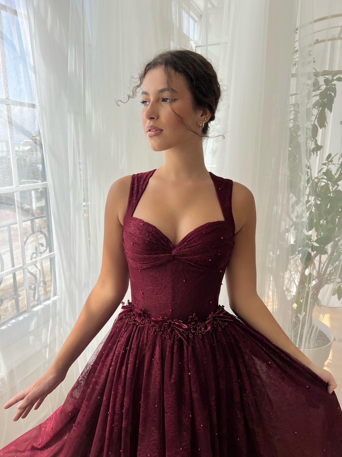 Burgundy Lace Midi Dress With Sweetheart Neckline And Beaded Waist Burgundy Lace Midi Dress With Sweetheart Neckline And Beaded Waist — Burgundy Dress