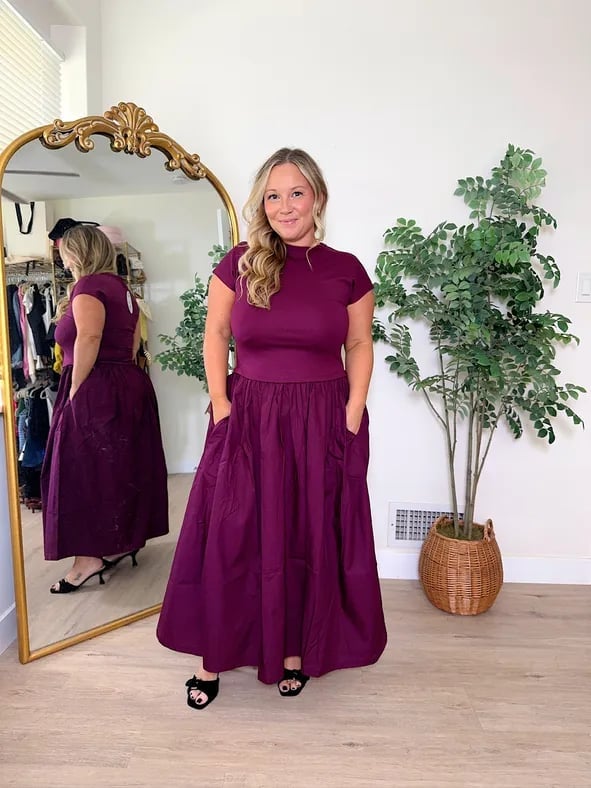 Burgundy Midi Dress With Fitted Bodice And Full Skirt With Pockets Burgundy Midi Dress With Fitted Bodice And Full Skirt With Pockets — Burgundy Dress