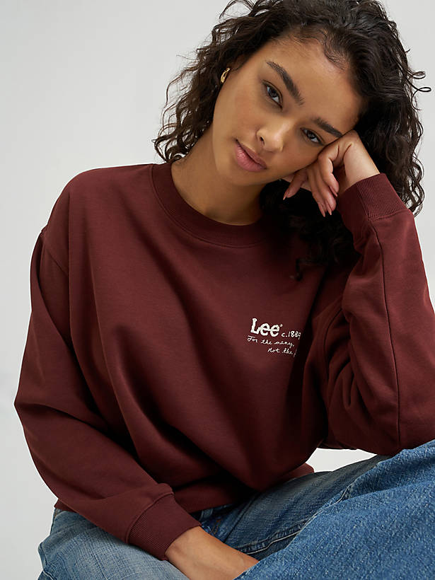 Burgundy Oversized Sweatshirt With Blue Jeans Burgundy Oversized Sweatshirt With Blue Jeans — Burgundy Top Outfits