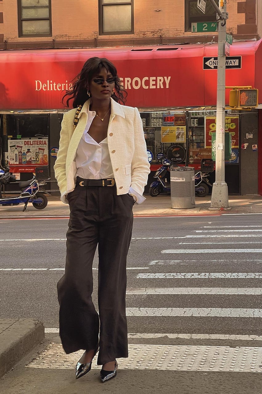 Cream textured blazer over white shirt and brown trousers Cream textured blazer over white shirt and brown trousers — Business Outfits