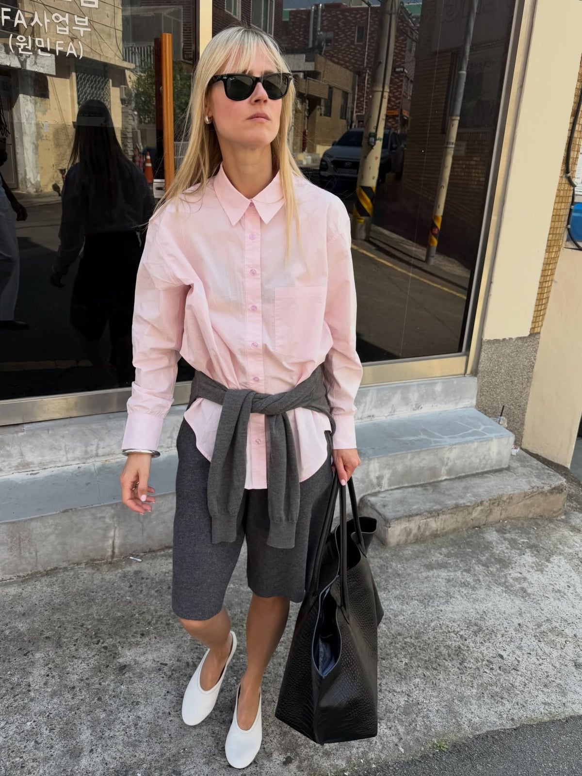 Pink Button Down With Gray Bermuda Shorts And Sweater Pink Button Down With Gray Bermuda Shorts And Sweater — Button Down Outfits