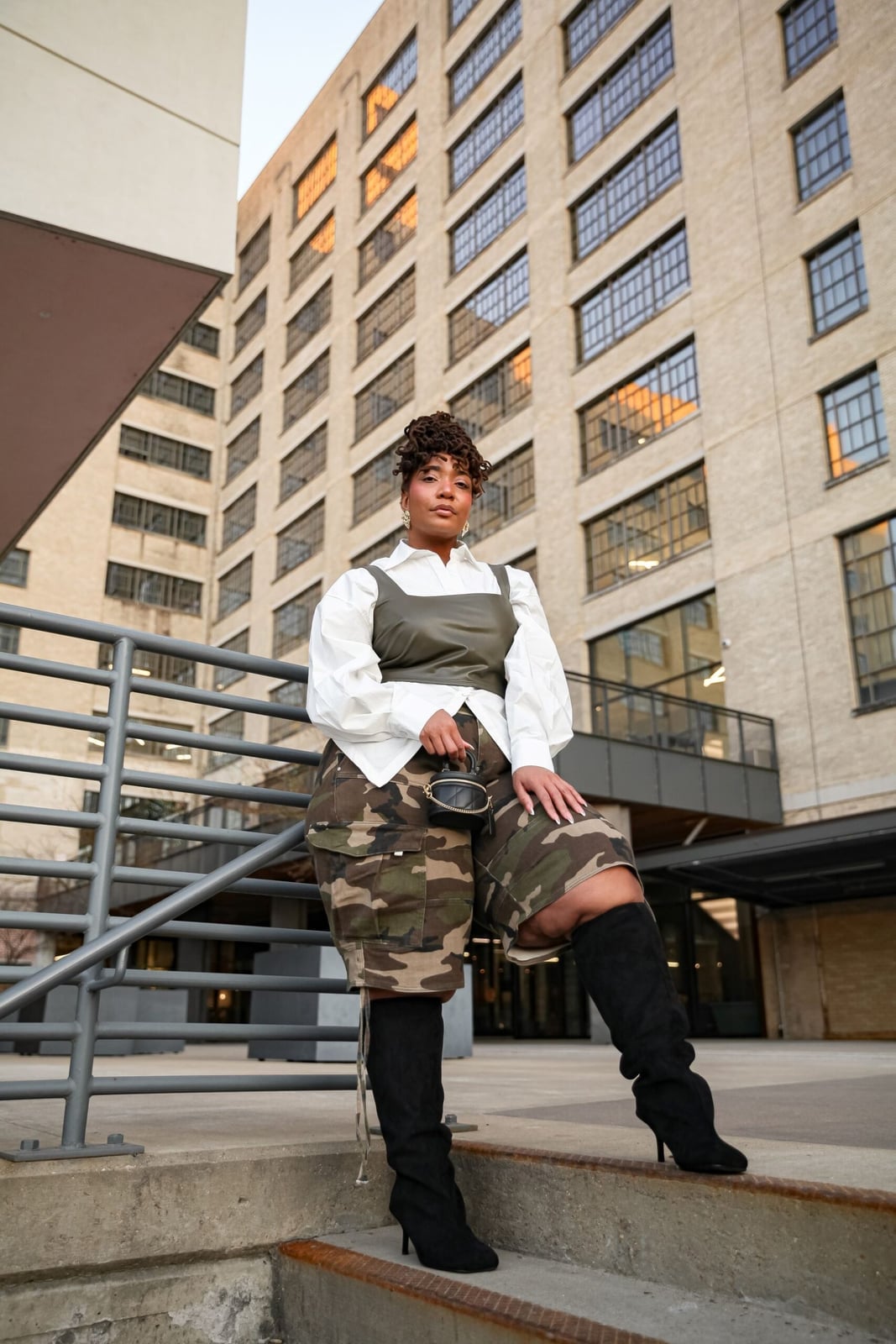 Bustier Top and Blouse Create Fashionable Camo Shorts Look Bustier Top and Blouse Create Fashionable Camo Shorts Look — Camo Outfits