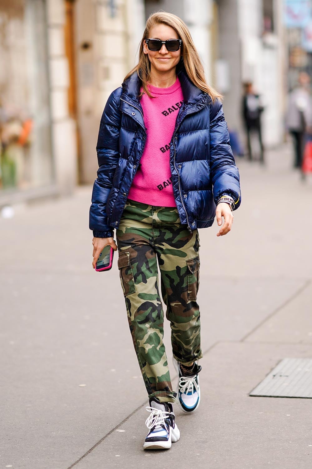Navy Puffer Jacket and Pink Sweater Cozy Up Camo Pants Navy Puffer Jacket and Pink Sweater Cozy Up Camo Pants — Camo Outfits