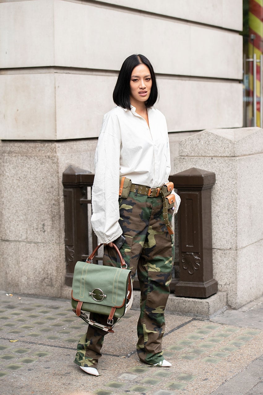 Studded Belt Accents Camo Pants and Oversized Shirt Studded Belt Accents Camo Pants and Oversized Shirt — Camo Outfits