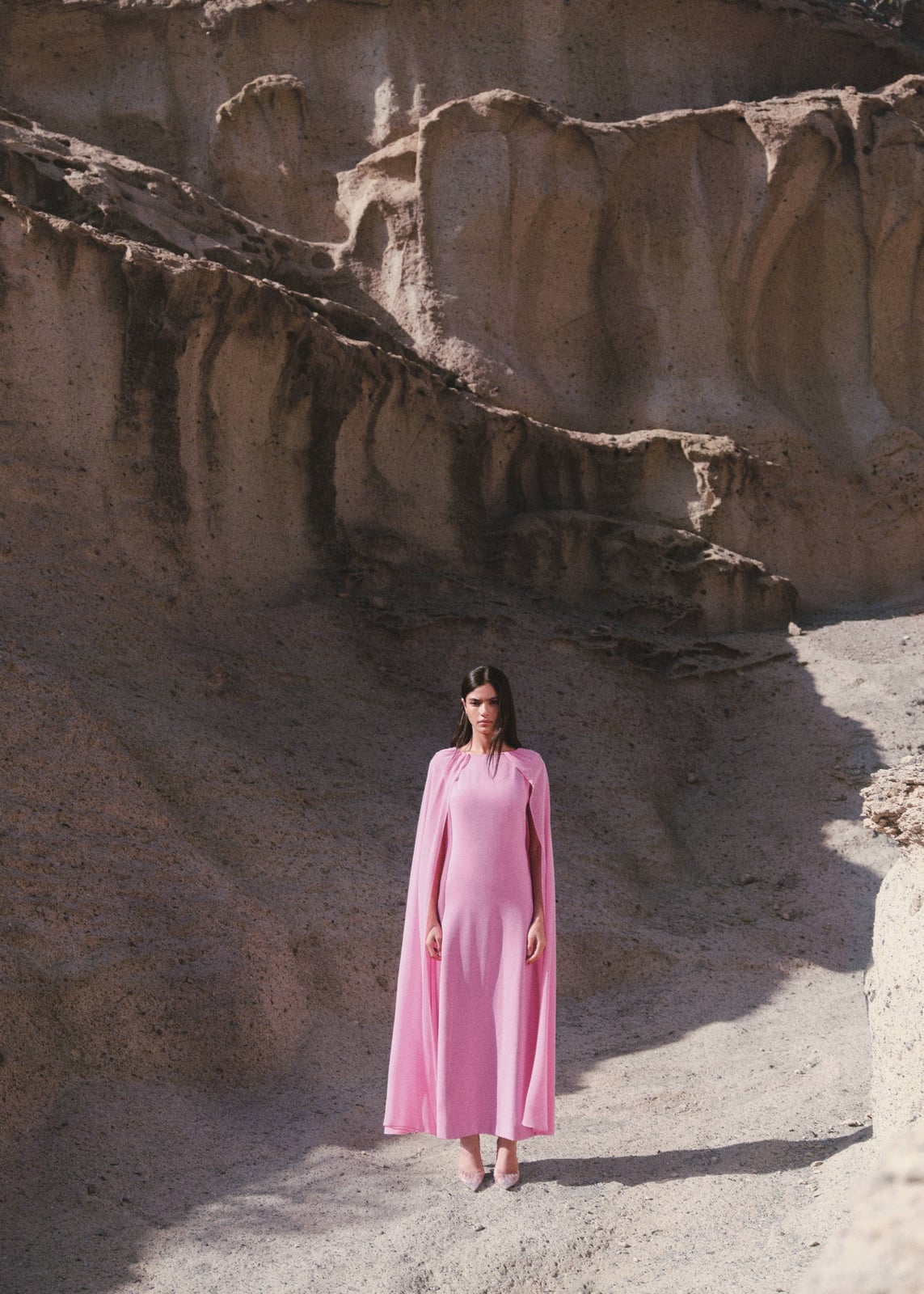 Long flowing pink cape dress for evening occasions, Close-Up Take Long flowing pink cape dress for evening occasions, Close-Up Take — Cape Outfits