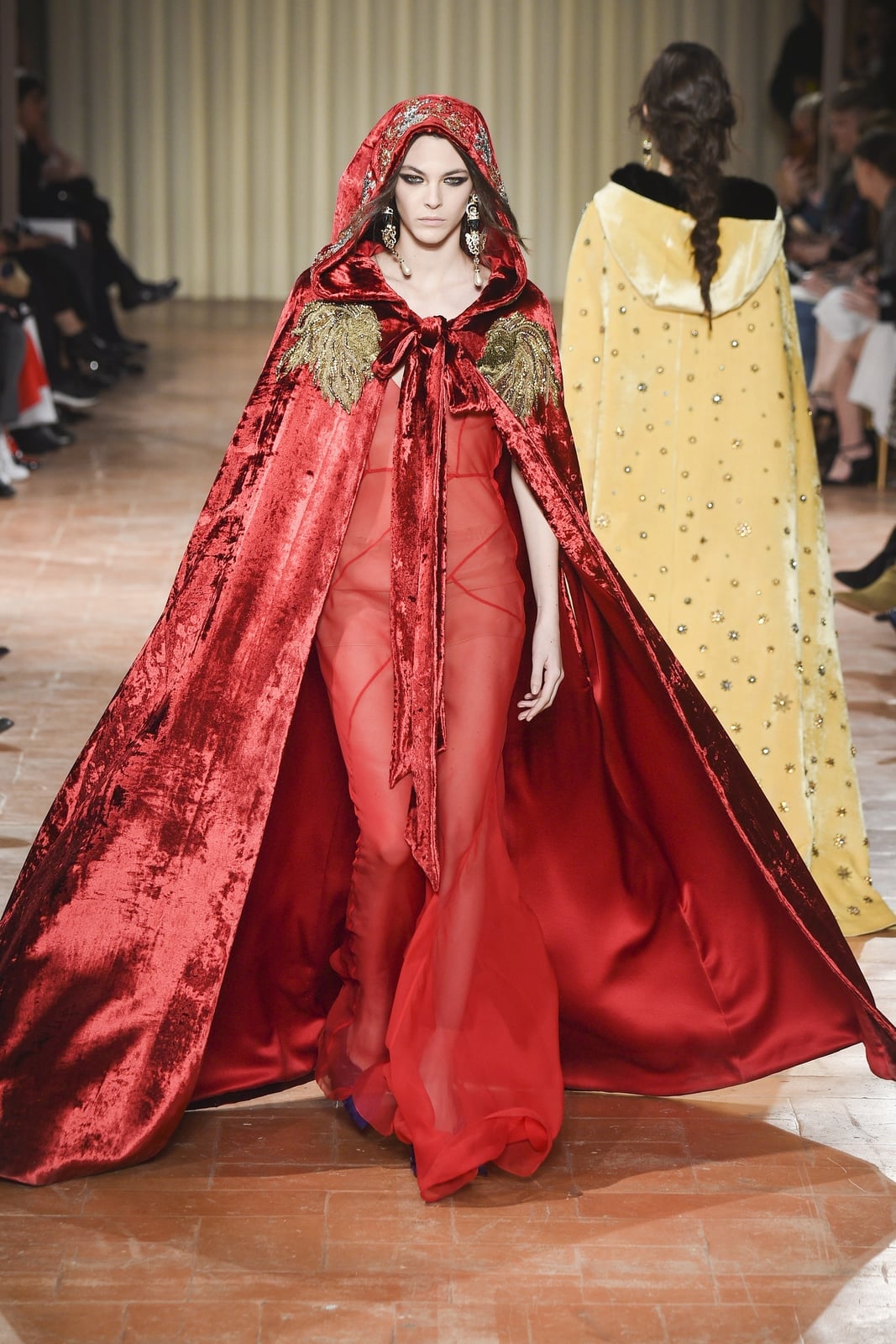 Dramatic red velvet hooded cape over a sheer dress Dramatic red velvet hooded cape over a sheer dress — Cape Outfits