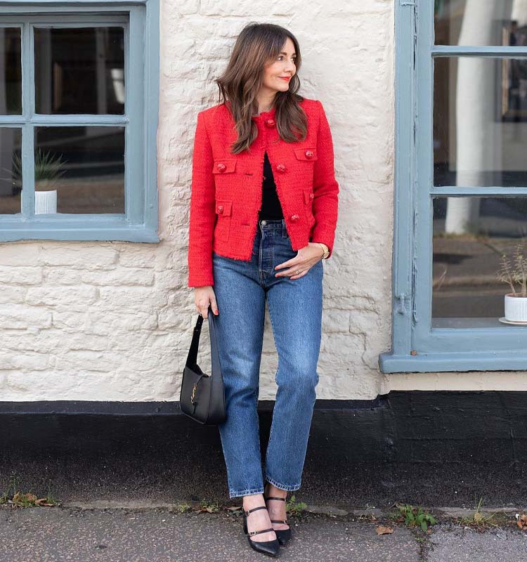 Red tweed jacket over black top and jeans Red tweed jacket over black top and jeans — Casino Outfits