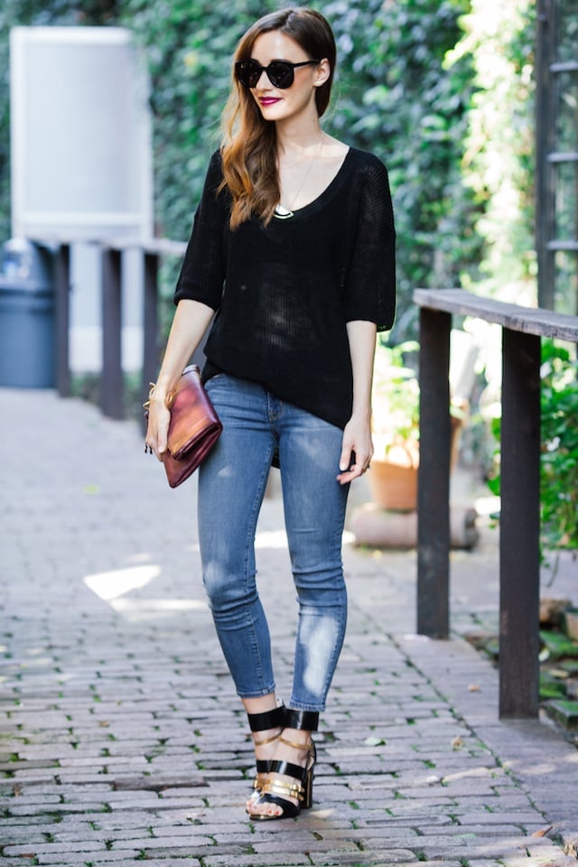 Black Knit Sweater with Burgundy Clutch Black Knit Sweater with Burgundy Clutch — Casual Date Night Outfit