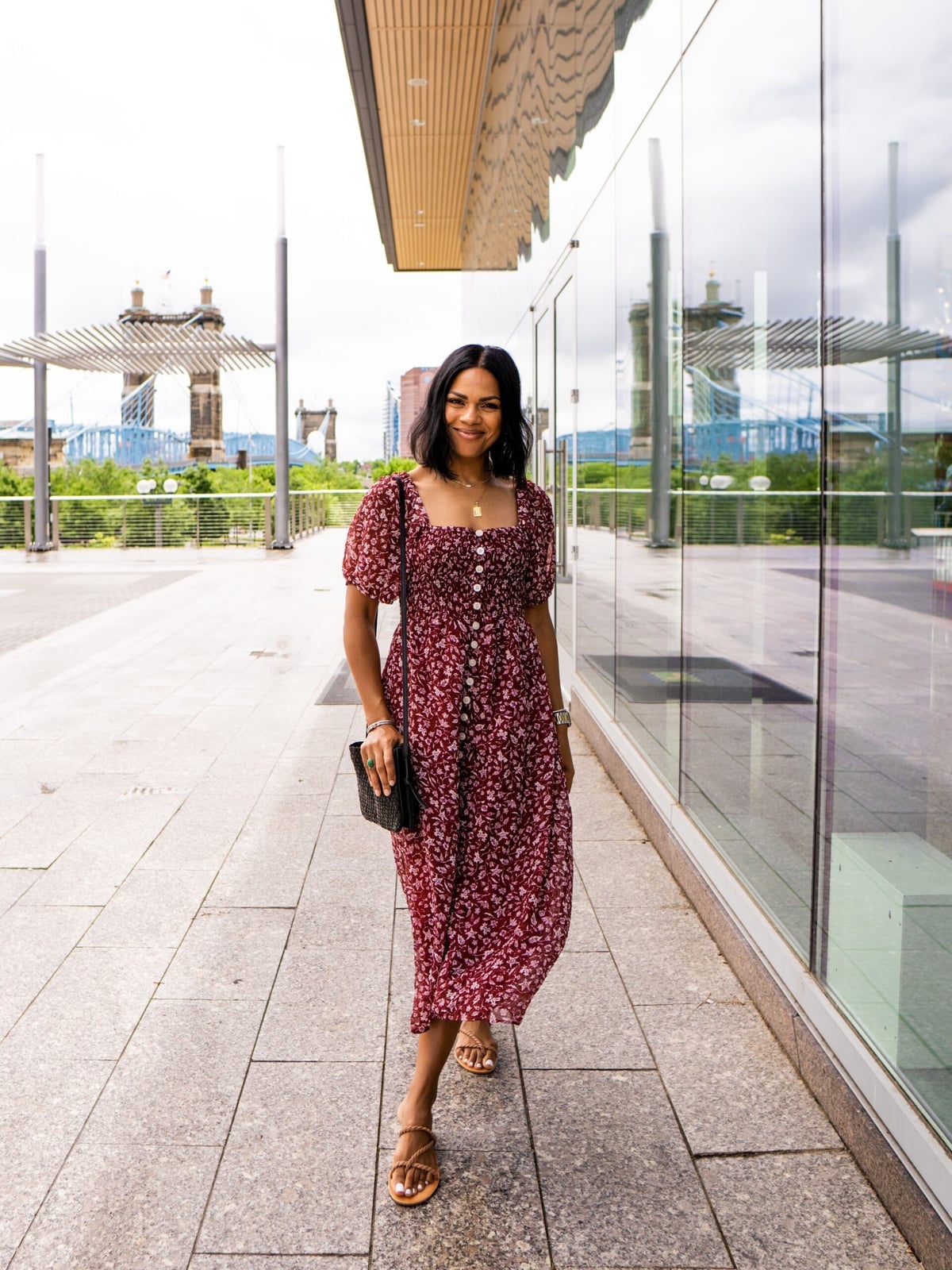 Burgundy Floral Print Midi Dress With Smocked Bodice Burgundy Floral Print Midi Dress With Smocked Bodice — Casual Dresses Outfits