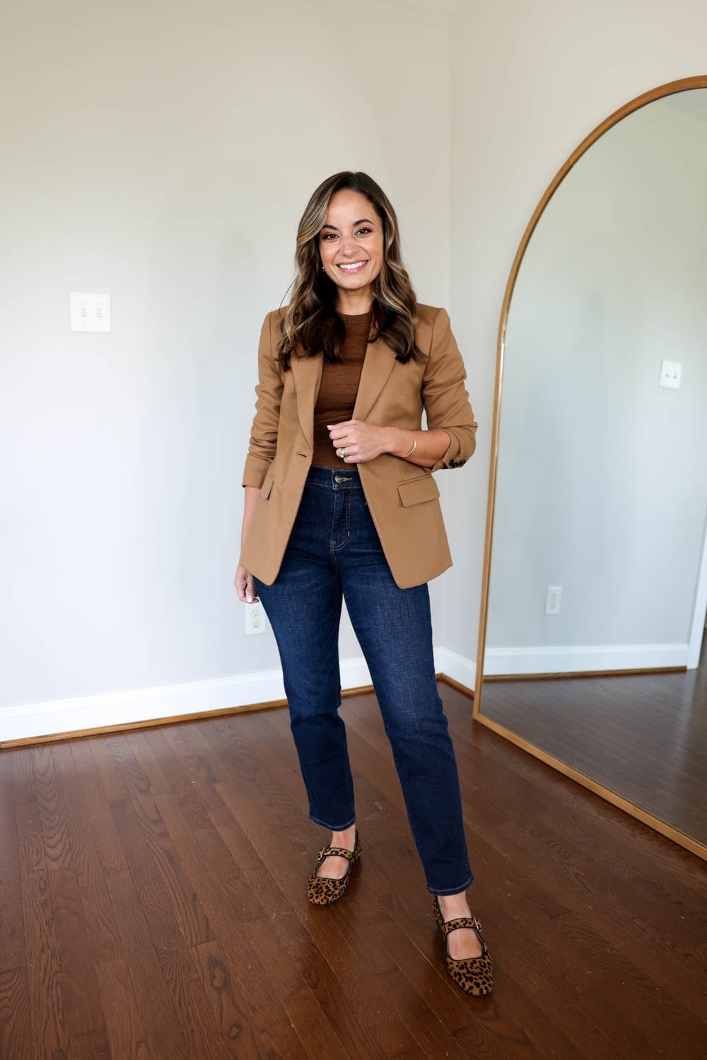 Brown Blazer With Straight Leg Jeans Brown Blazer With Straight Leg Jeans — Casual Style