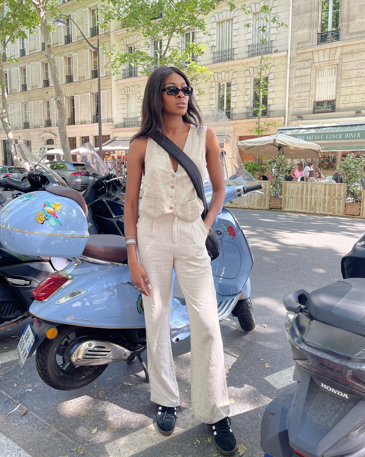 Beige linen vest and matching wide-leg trousers Beige linen vest and matching wide-leg trousers — Casual Work Outfits