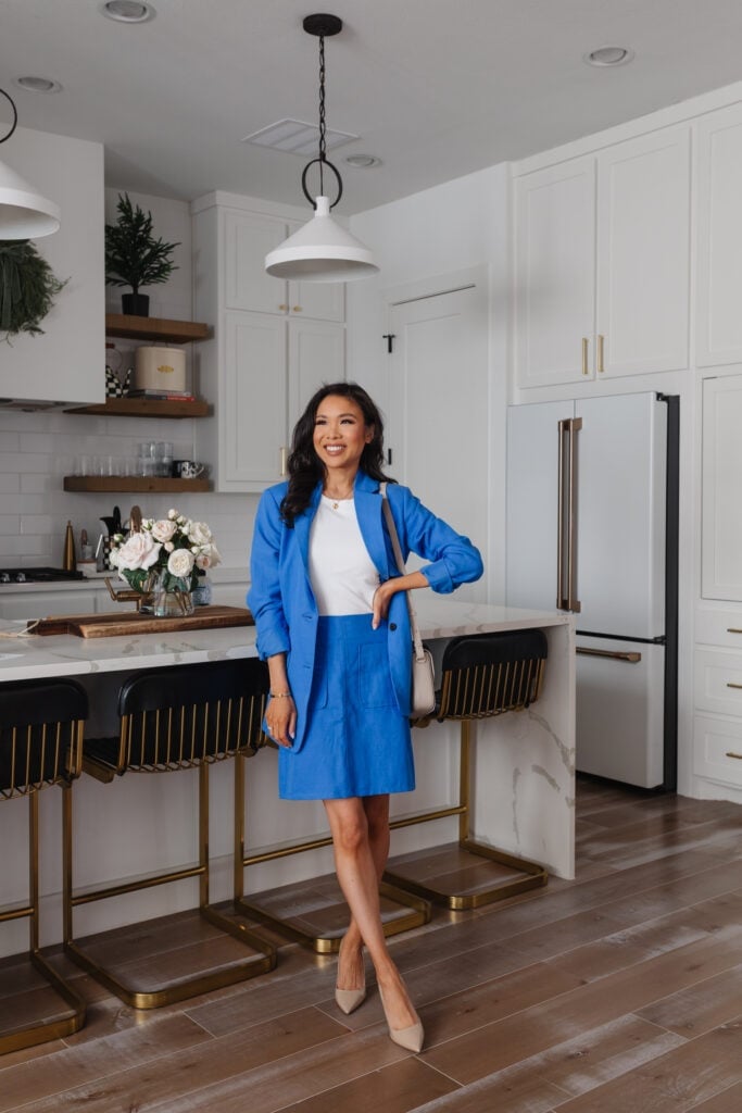 Vibrant blue suit with white t-shirt Vibrant blue suit with white t-shirt — Casual Work Outfits