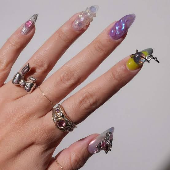 Long Stiletto Nails With 3D Bow Charms Long Stiletto Nails With 3D Bow Charms — Charm Nails