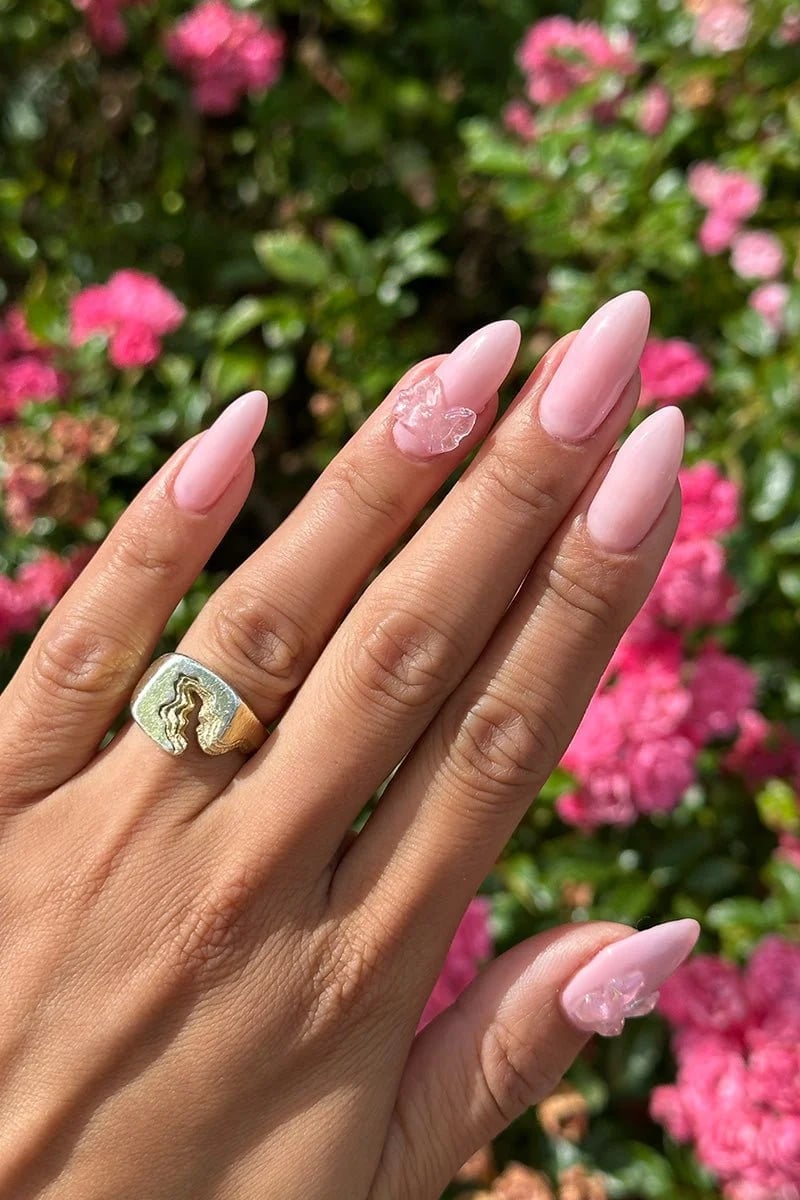 Medium Almond Pink Nails With Mini Bows Medium Almond Pink Nails With Mini Bows — Charm Nails