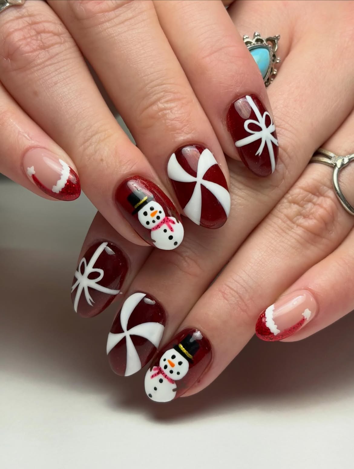 Charming Snowman Holiday Oval Nails