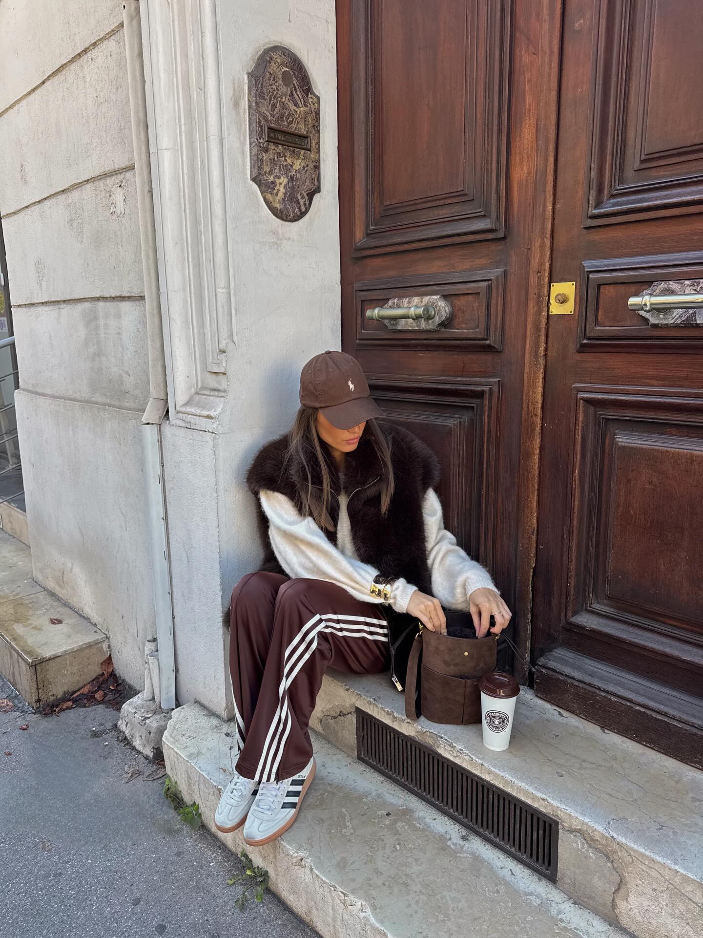 Chic Athleisure Cozy Mix With Fur Vest