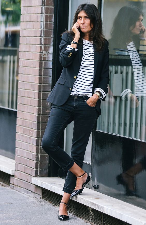 Black blazer with gold buttons over striped shirt and slim trousers Black blazer with gold buttons over striped shirt and slim trousers — Chic Style