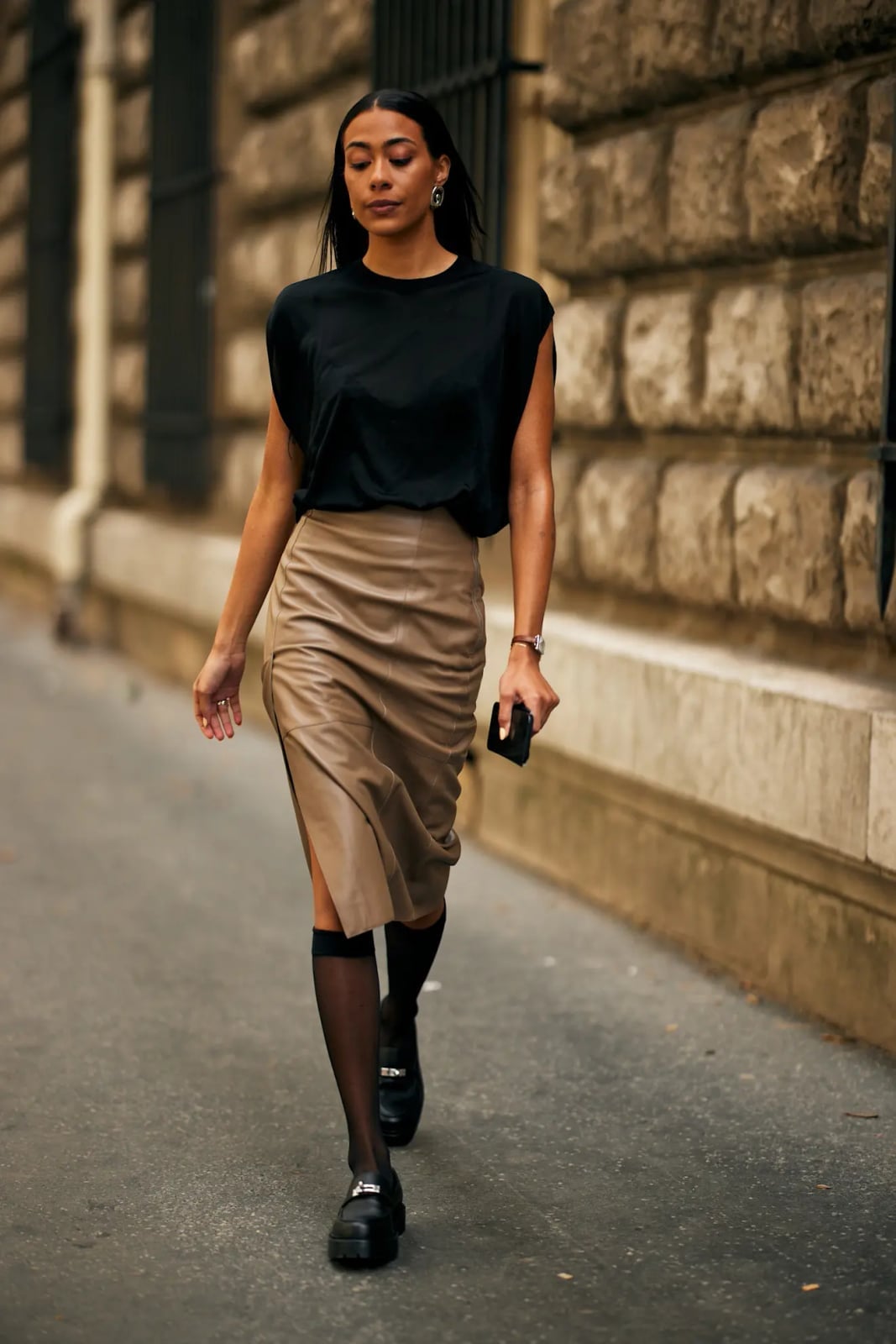 Sleeveless top with leather pencil skirt and loafers Sleeveless top with leather pencil skirt and loafers — Chic Style