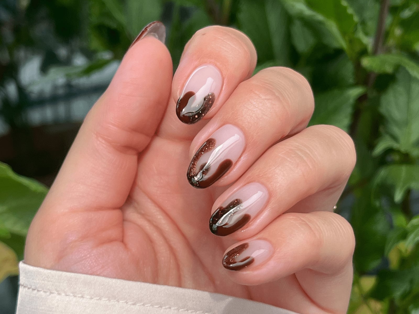 Dripping Chocolate Effect Oval Nails Dripping Chocolate Effect Oval Nails — Chocolate Nails