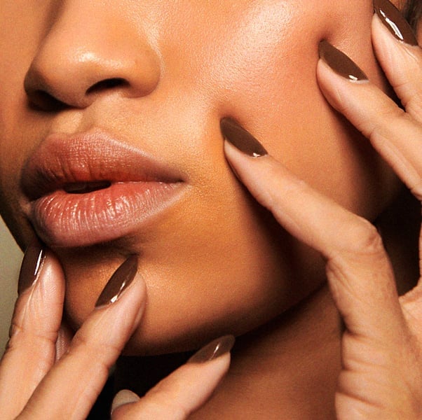 Long Stiletto Nails with Gold Shimmer Cat-Eye Long Stiletto Nails with Gold Shimmer Cat-Eye — Chocolate Nails