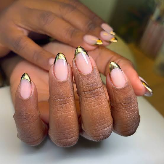 Medium Almond Nude Gold Chrome French Medium Almond Nude Gold Chrome French — Chrome French Tip Nails