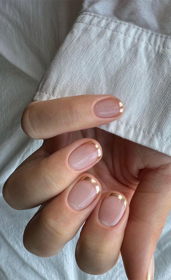 Short Rounded Square Nude Thin Chrome Tip Short Rounded Square Nude Thin Chrome Tip — Chrome French Tip Nails