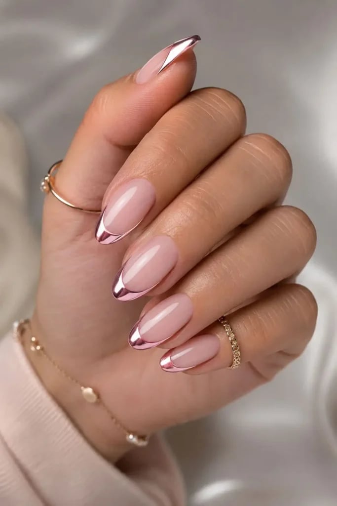 Medium Almond Rose Gold Chrome French Tips, Sheer Pink Medium Almond Rose Gold Chrome French Tips, Sheer Pink — Chrome French Tip Nails