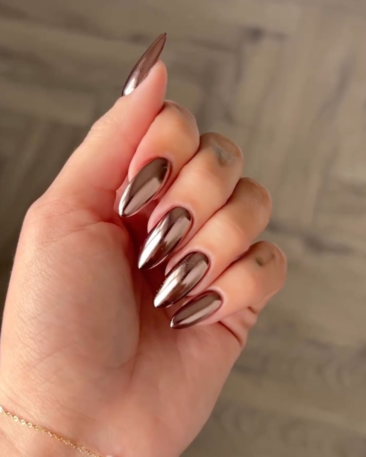 Deep Brown Copper Undertone Chrome Nails Deep Brown Copper Undertone Chrome Nails — Chrome Nails Colors