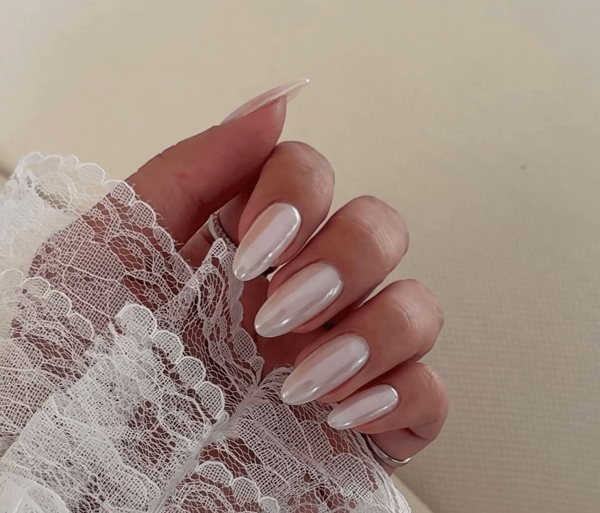 Milky White Pink Undertone Chrome Nails Milky White Pink Undertone Chrome Nails — Chrome Nails Colors