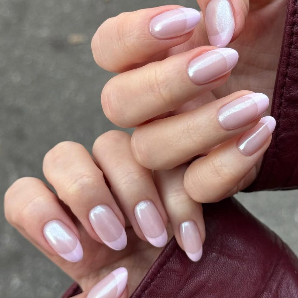 Sheer Nude Light Pink Chrome French Tip Nails Sheer Nude Light Pink Chrome French Tip Nails — Chrome Nails Colors