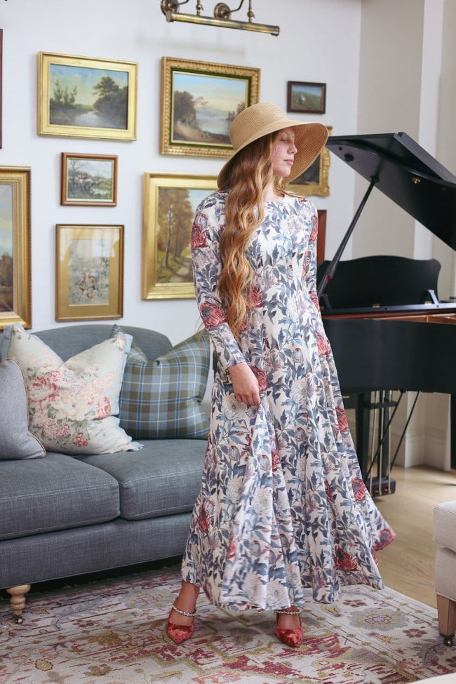 Floral maxi dress with straw hat Floral maxi dress with straw hat — Church Outfits