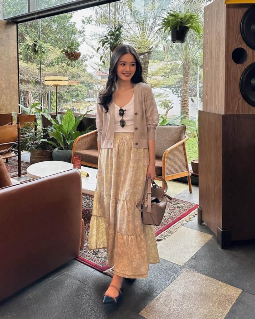 Beige cardigan over white tank with floral maxi skirt Beige cardigan over white tank with floral maxi skirt — Church Outfits