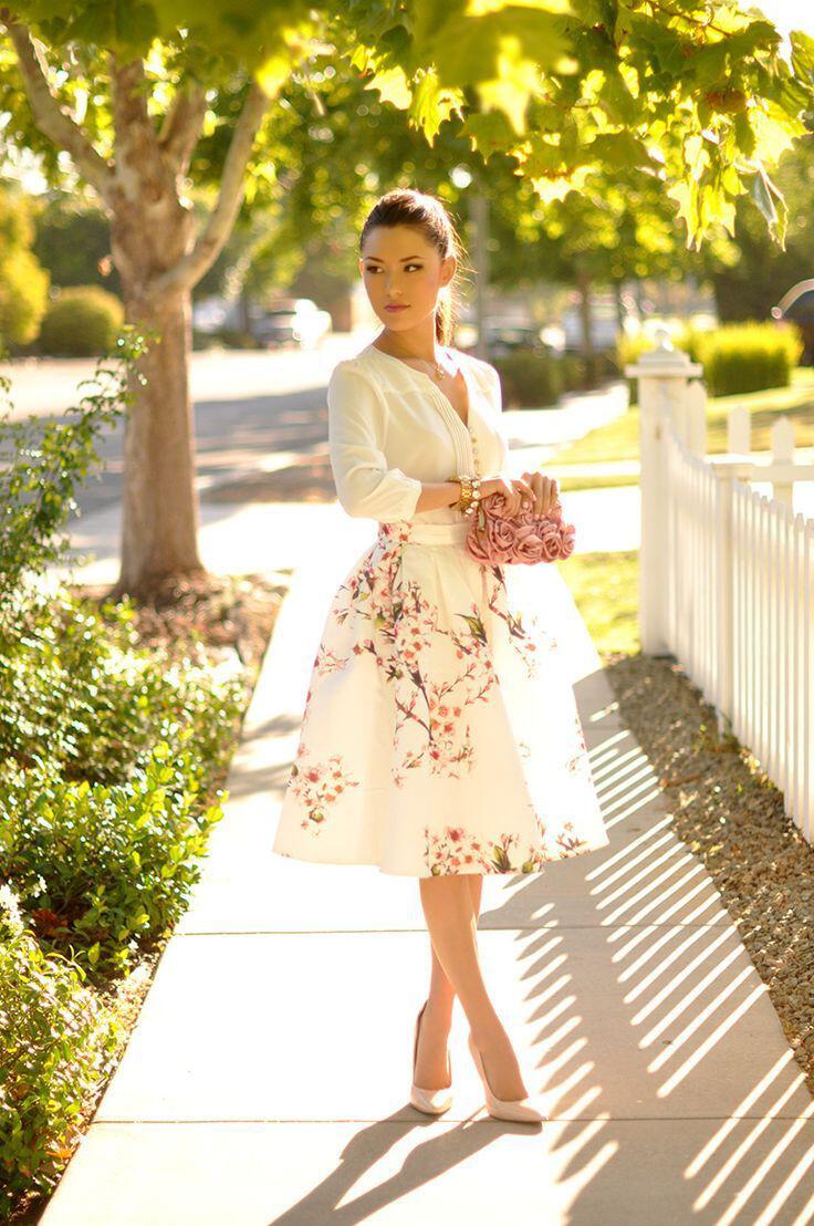 White blouse with floral midi skirt and nude pumps White blouse with floral midi skirt and nude pumps — Church Outfits