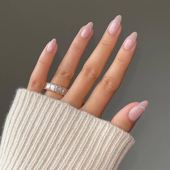 Sheer Nude Pink Short Almond Silver Line, Glossy Sheer Nude Pink Short Almond Silver Line, Glossy — Clean Girl Nails