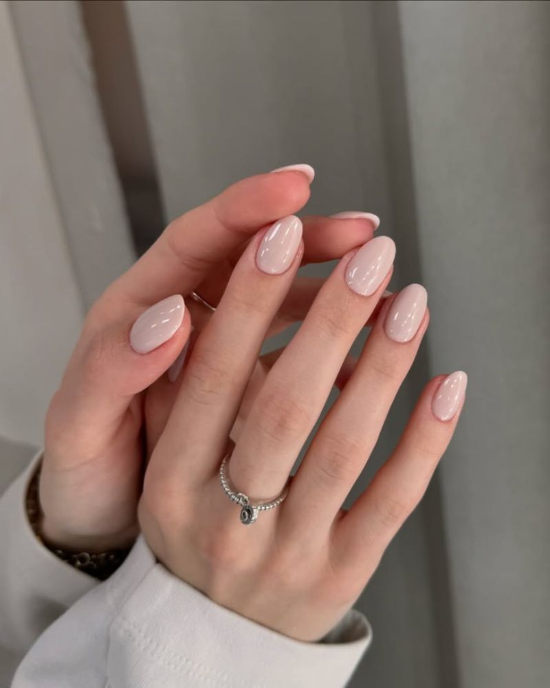 Pale Pink Nude Short Almond Glossy Pale Pink Nude Short Almond Glossy — Clean Girl Nails
