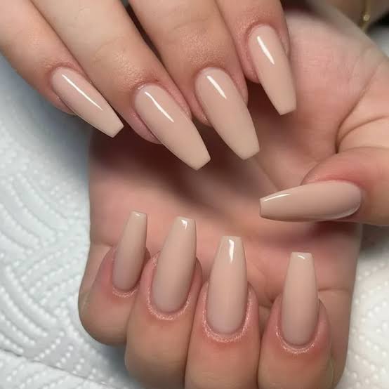 Medium Coffin Nude White Ombre Gradient, средние ногти формы коффин Medium Coffin Nude White Ombre Gradient, средние ногти формы коффин — Coffin Nails