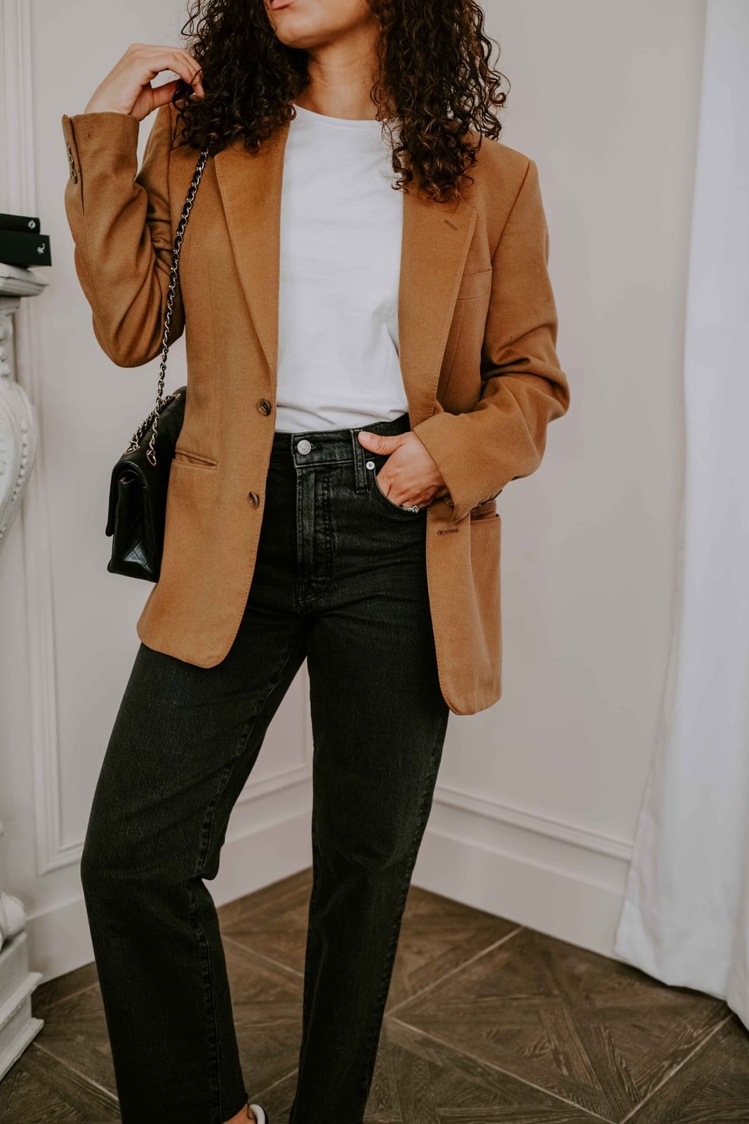Camel Blazer With Black Jeans Camel Blazer With Black Jeans — Color Combinations Outfit