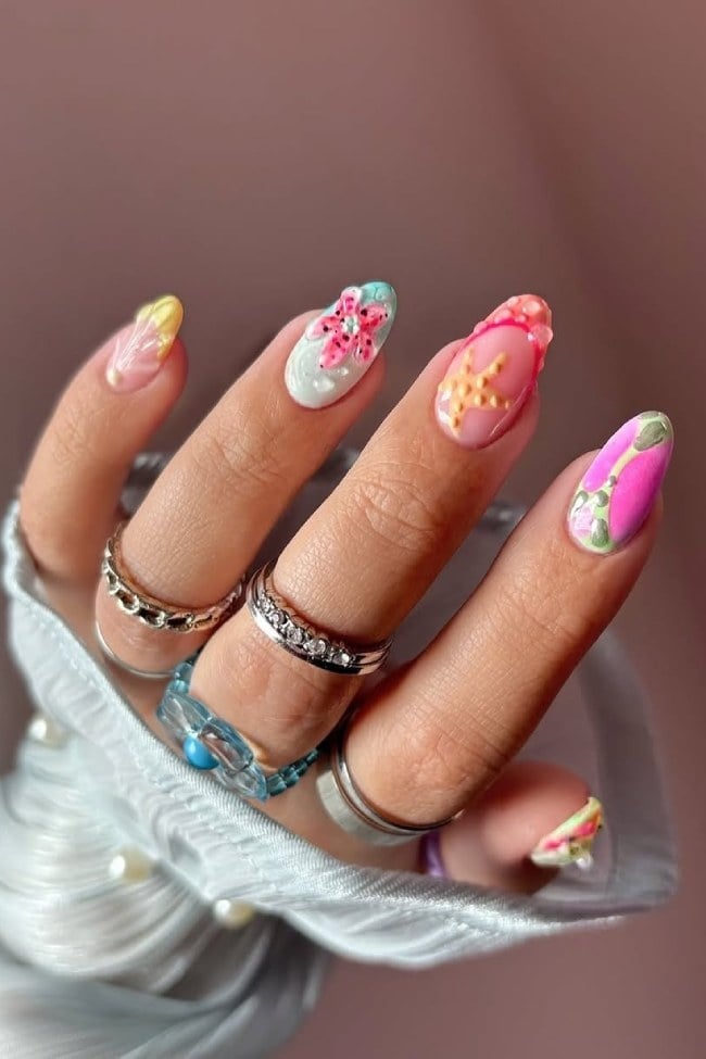 3D Floral and Seashell Designs 3D Floral and Seashell Designs — Colorful Nails