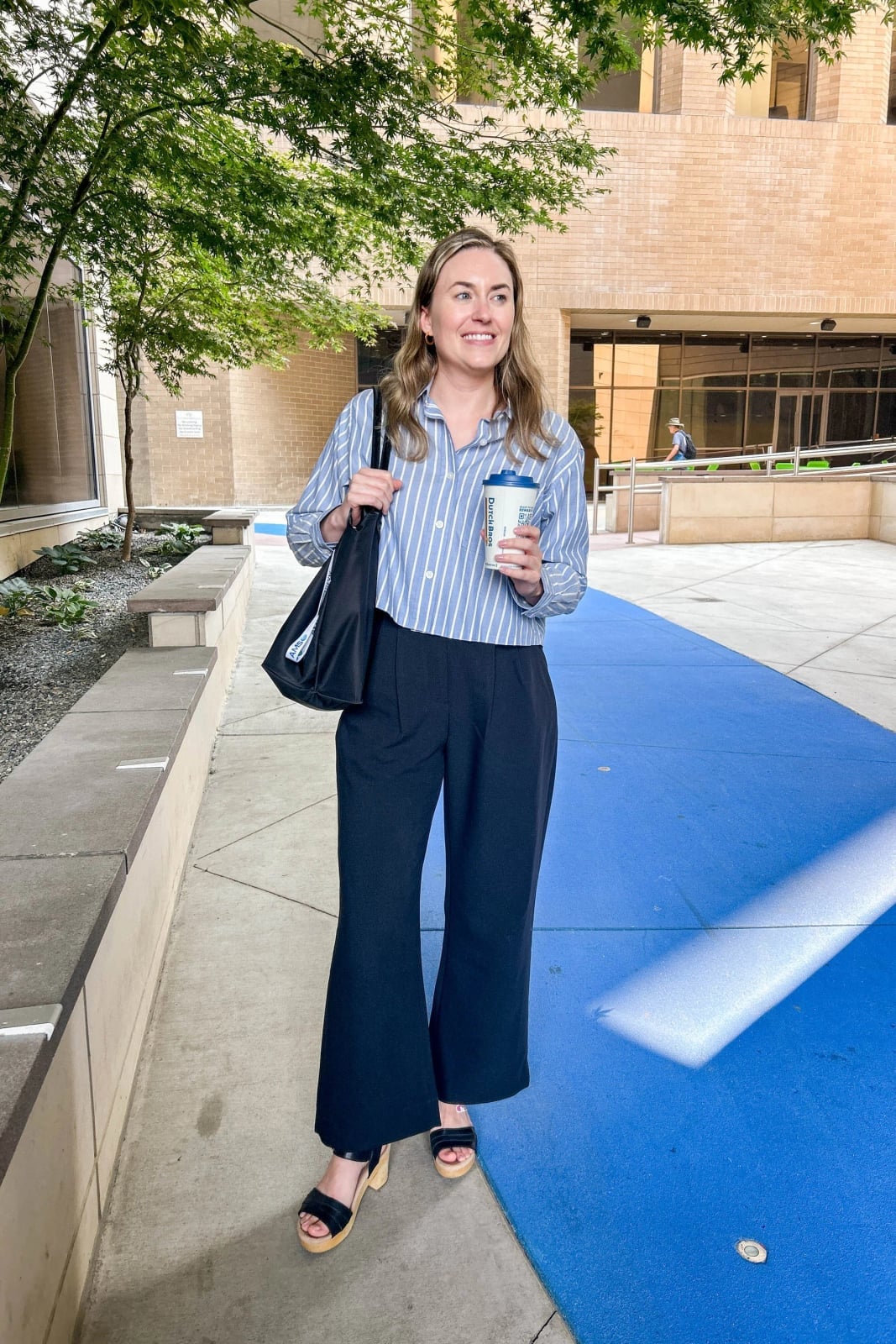 Striped shirt and wide-leg trousers for a conference, Close-Up Take Striped shirt and wide-leg trousers for a conference, Close-Up Take — Conference Outfits