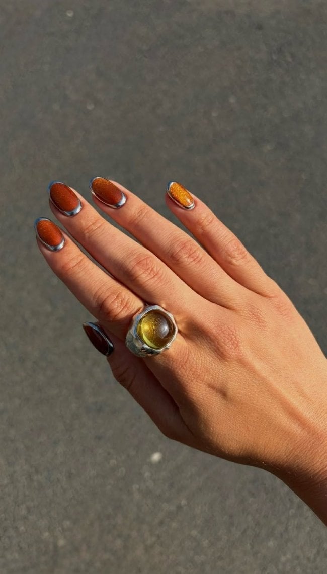 Medium Almond Glossy Brown Chrome Edge Nails Medium Almond Glossy Brown Chrome Edge Nails — Copper Nails