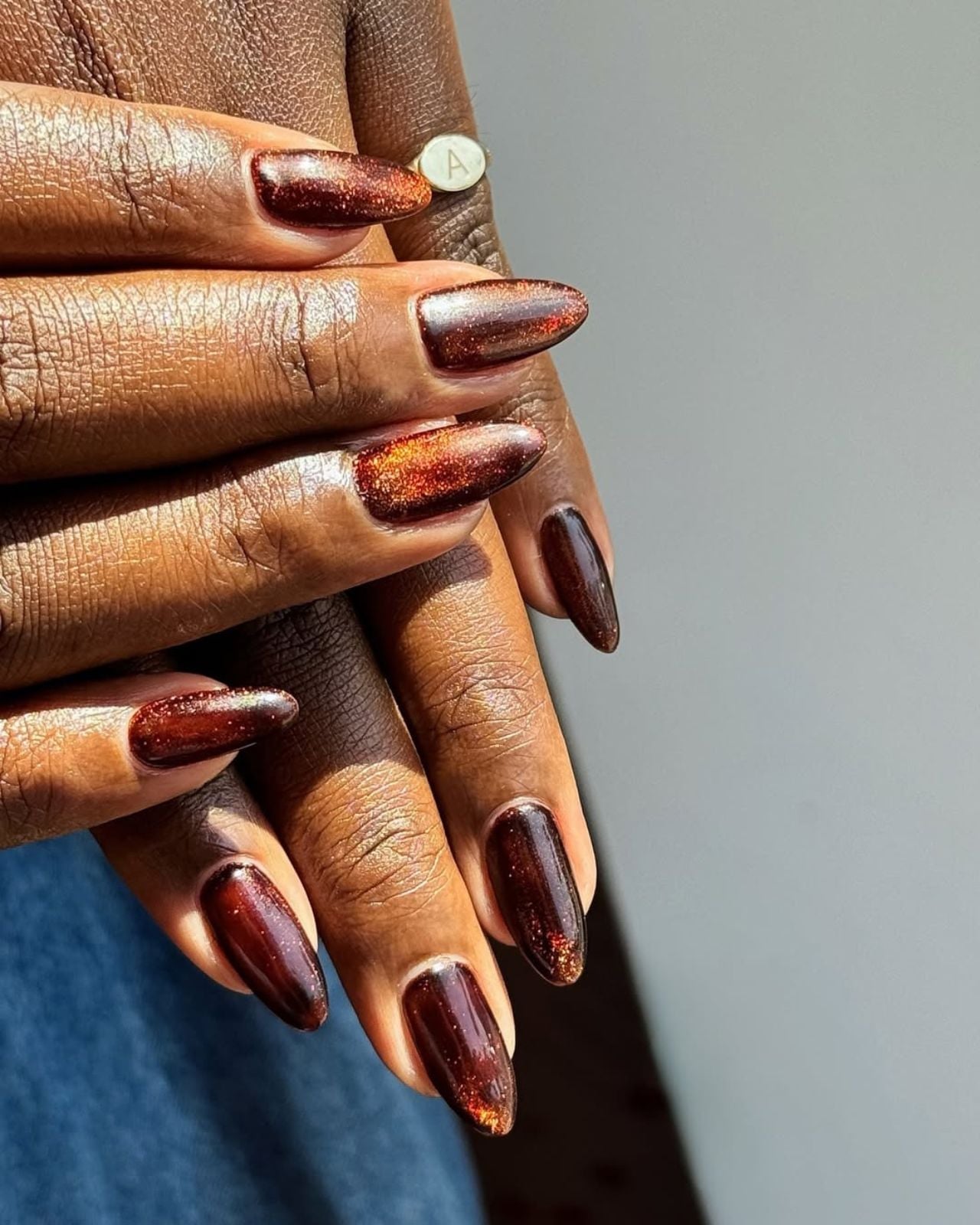 Medium Almond Deep Brown Gold Glitter Nails Medium Almond Deep Brown Gold Glitter Nails — Copper Nails